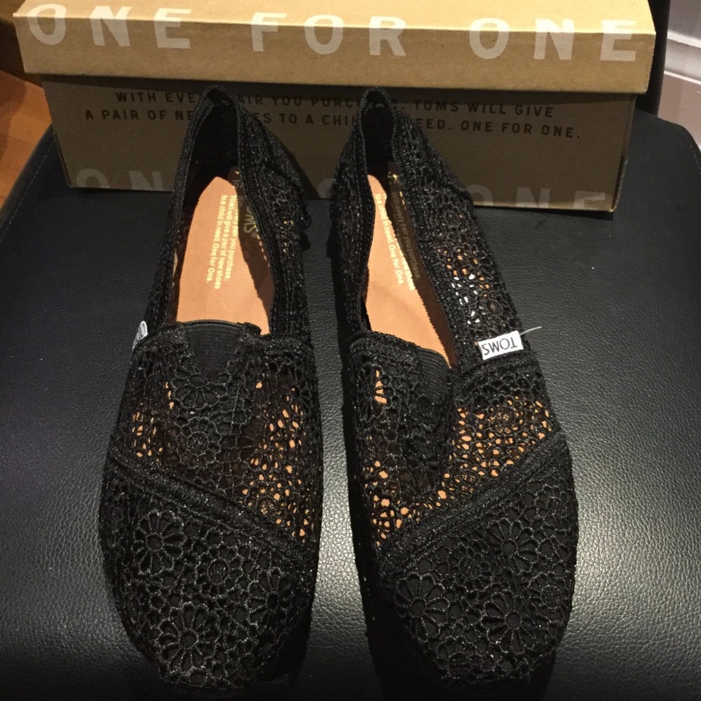 TOMS Classic Black Moroccan Crochet size:10